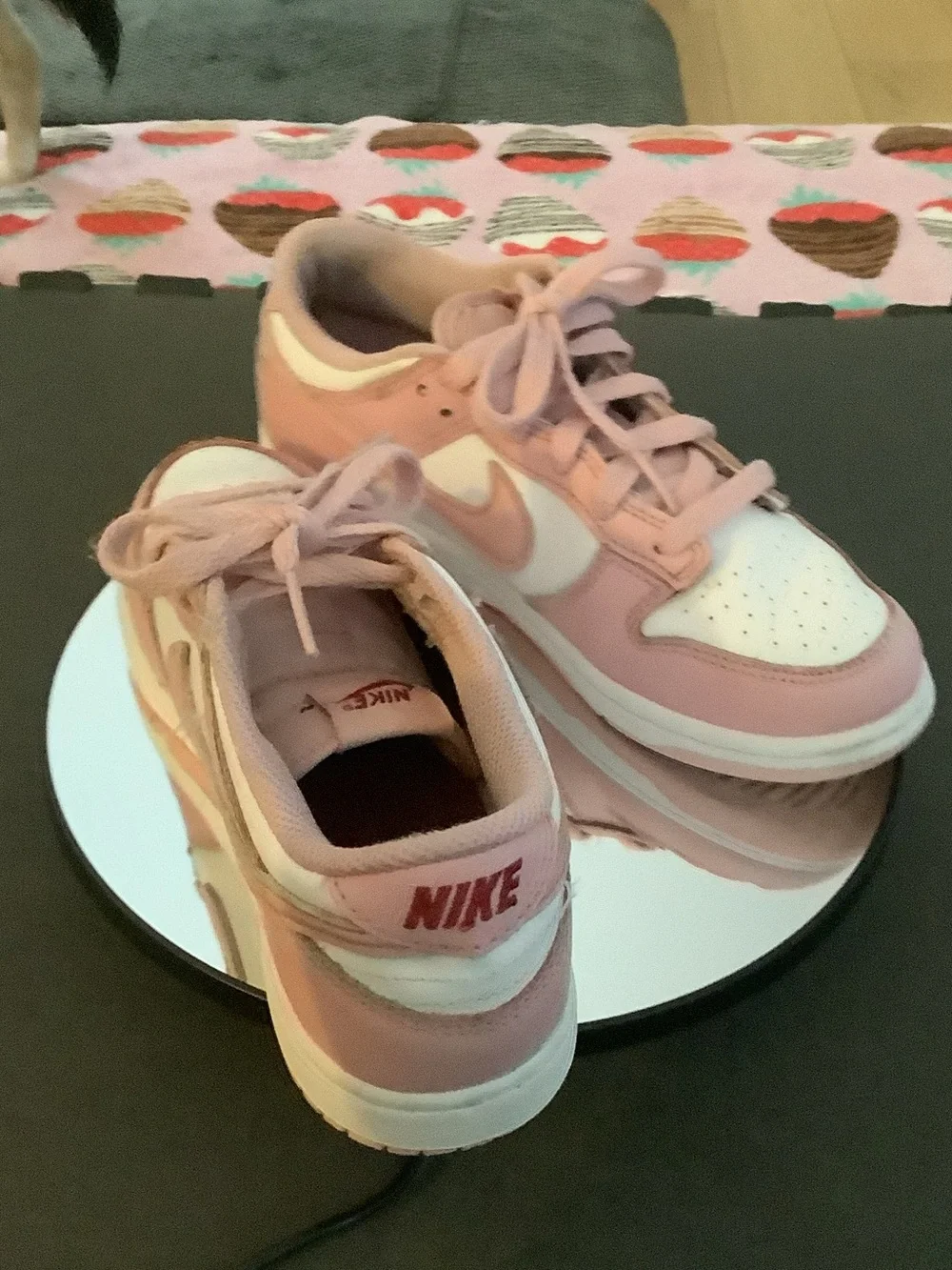 Nike classic low